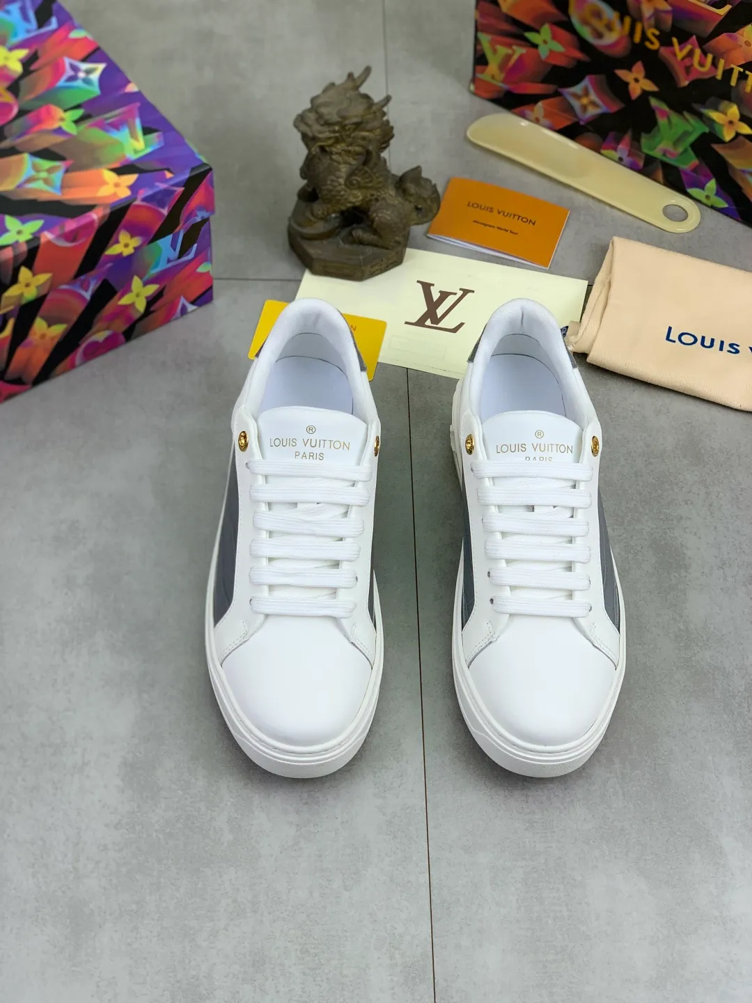 Men's men's shoes P520💰【New style】🆘High quality cowhide【Louis Vuitton】LV official website's latest model🎁casual and fashionable men's shoes👟hot style💥simple and elegant style, exclusive for trendy men. Unique official website's latest brand elements👑original decoration, fashionable and generous, the fabric is made of original denim➕comfortable and breathable mesh lining➕cow leather feet ✅The official website specifies wear-resistant casual outsole, the classic model is taken in real life🎬Color: 5⃣️colors available😍Number of codes: 38-44 Full set of packaging